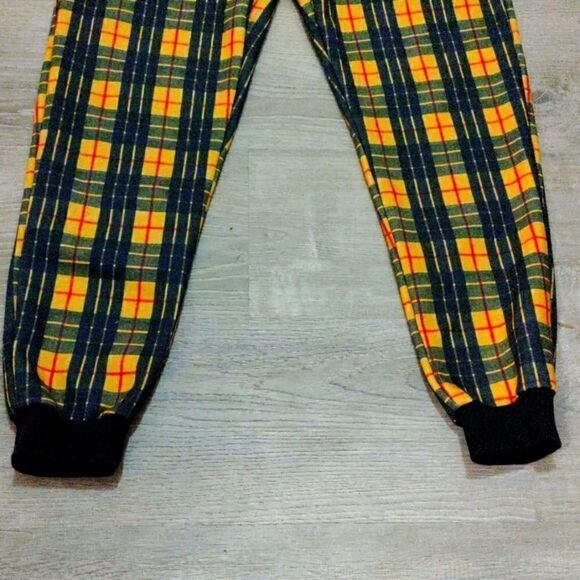 Plaid Fashion Nova Sweatpants - Picture 3 of 9